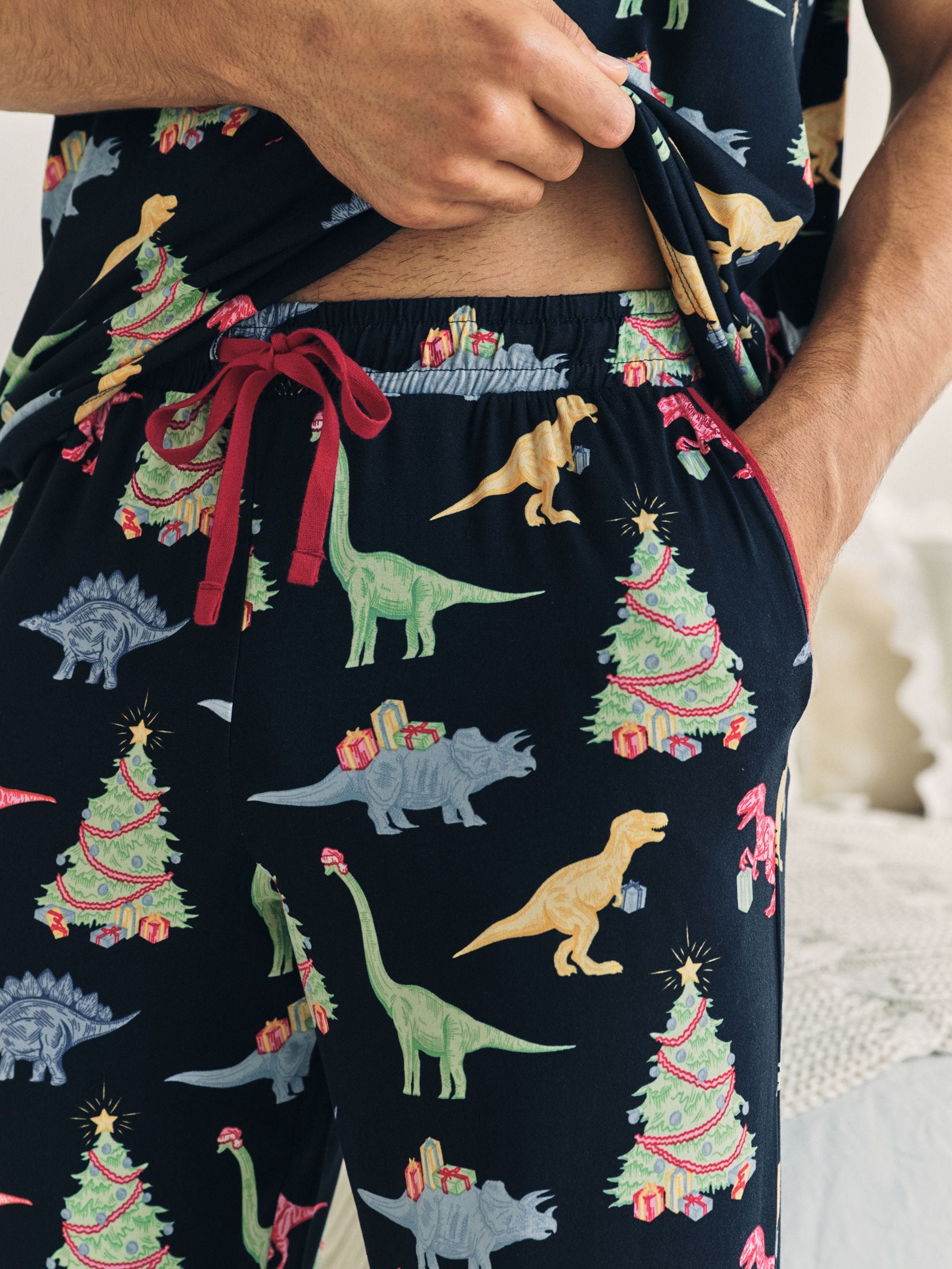 Chelsea Peers Kerstmis Lange Pyjama met Dinosaurusprint