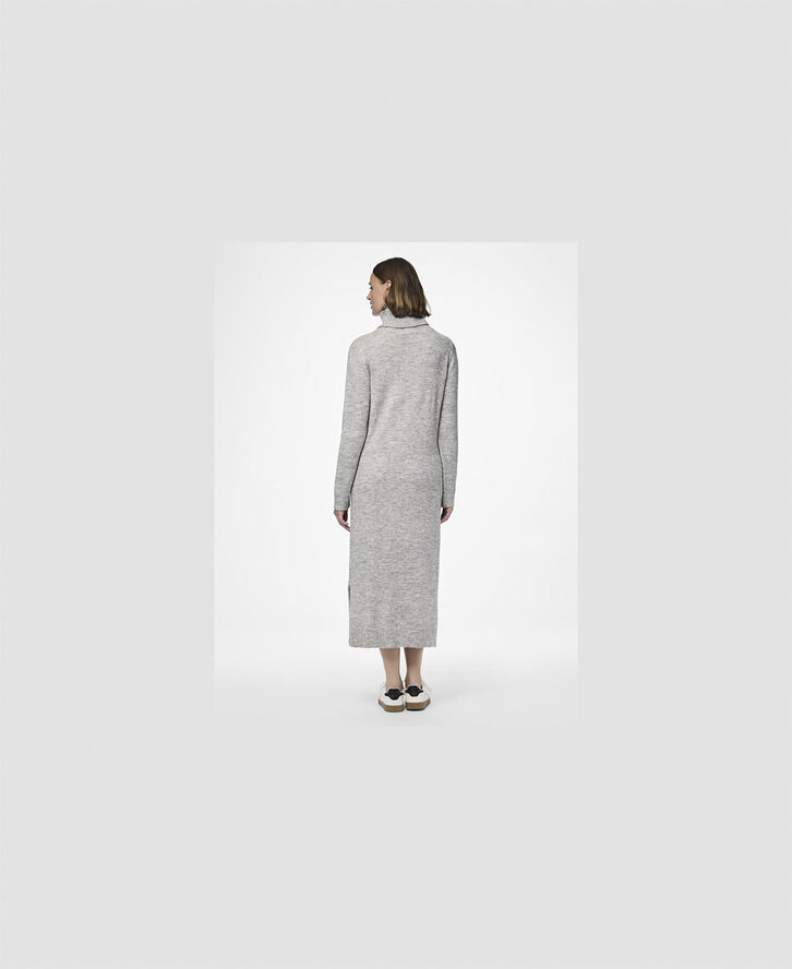 Pieces PCJULIANA LS ROLLNECK KNIT DRESS NO Grå