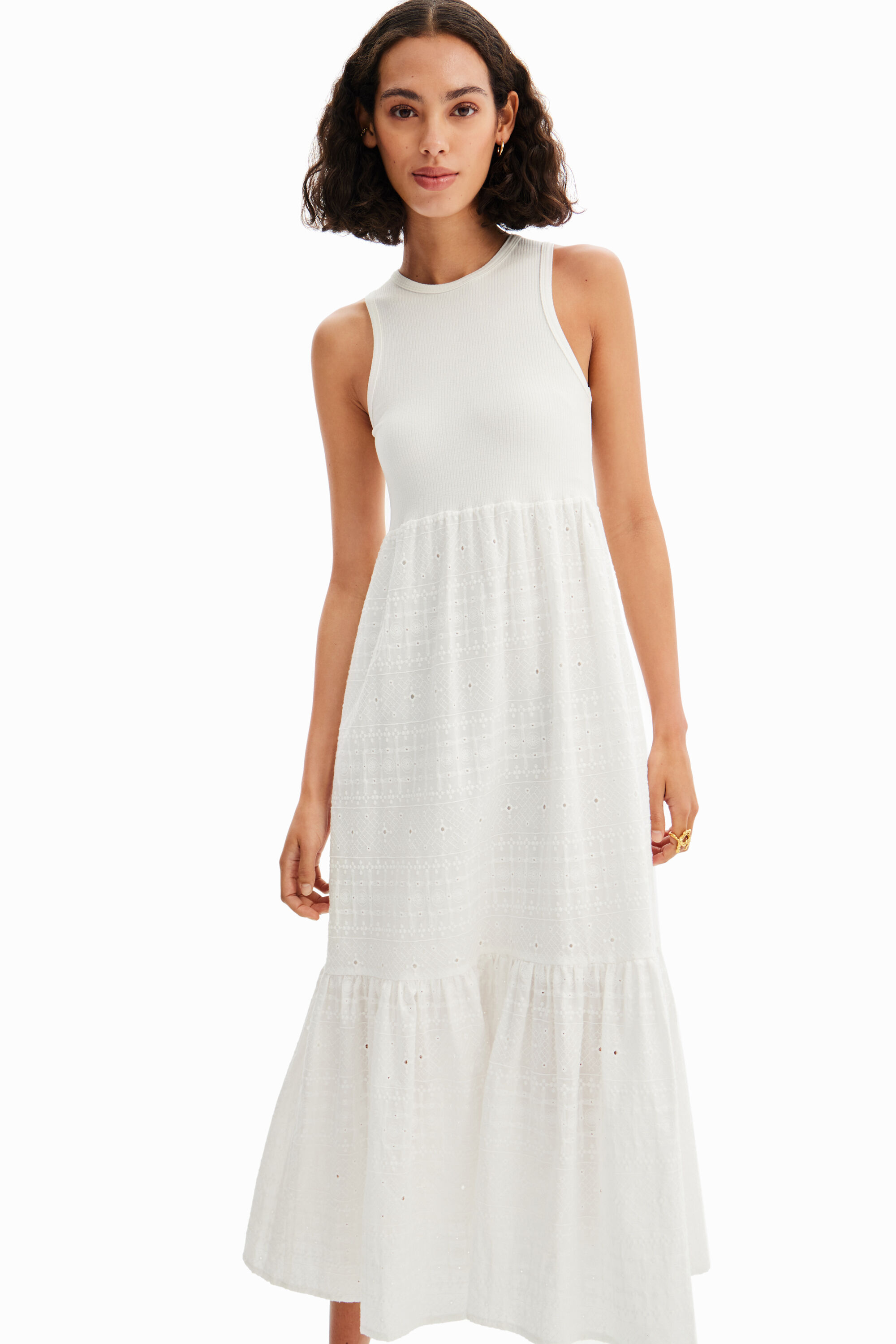 Robe longue combinée brodée