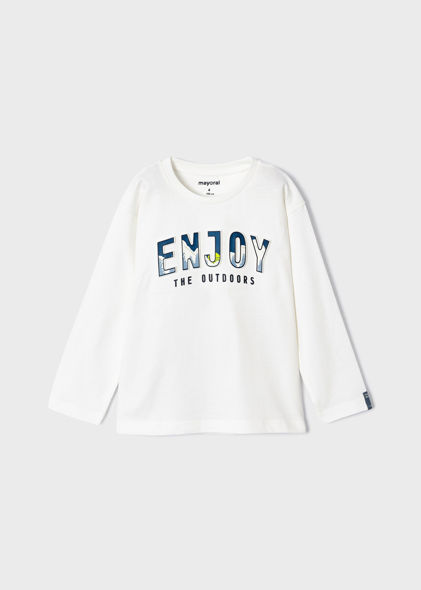 Camiseta Better Cotton com estampa em relevo para meninos