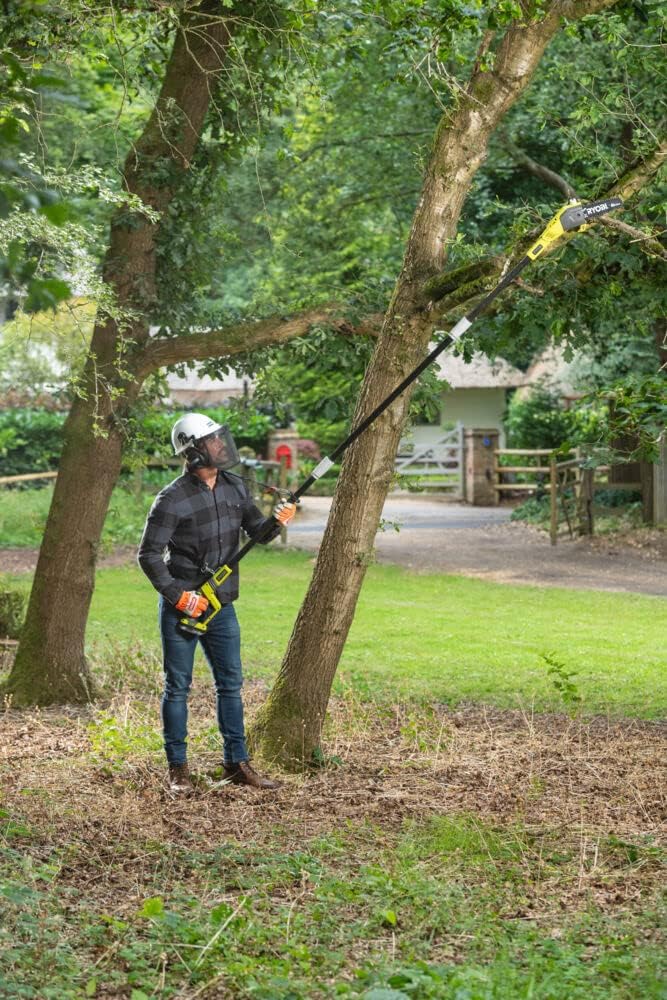 RYOBI 18 V ONE+ Akku-Hochentaster RPP182020, Schwertlänge 20 cm, Kettengeschwindigkeit 5,5 m/s, inkl. 2,0 Ah Akku und Ladegerät