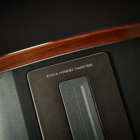 DALI EPIKORE 7 – exclusieve en geavanceerde high-end vloerstaande luidspreker High Gloss Maroon