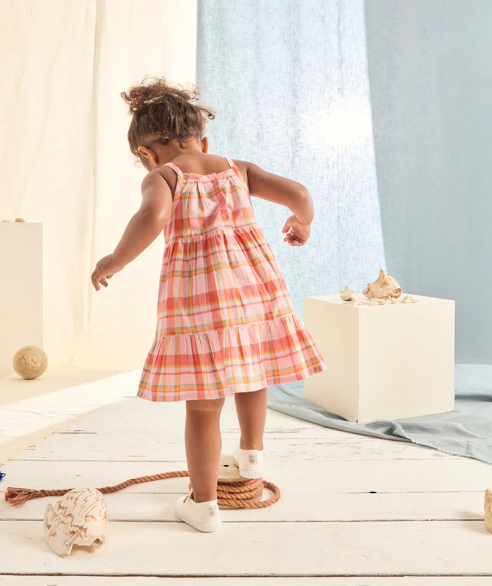 robe à bretelles bébé fille en coton bio imprimé à carreaux