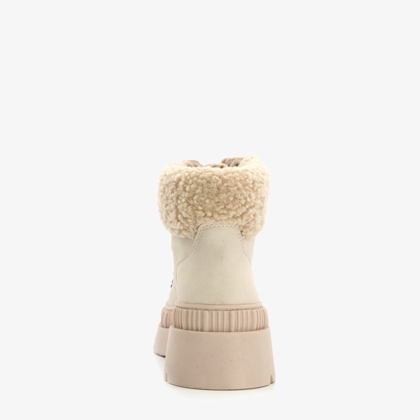 Blue Box dames veterboots beige met chunky zool