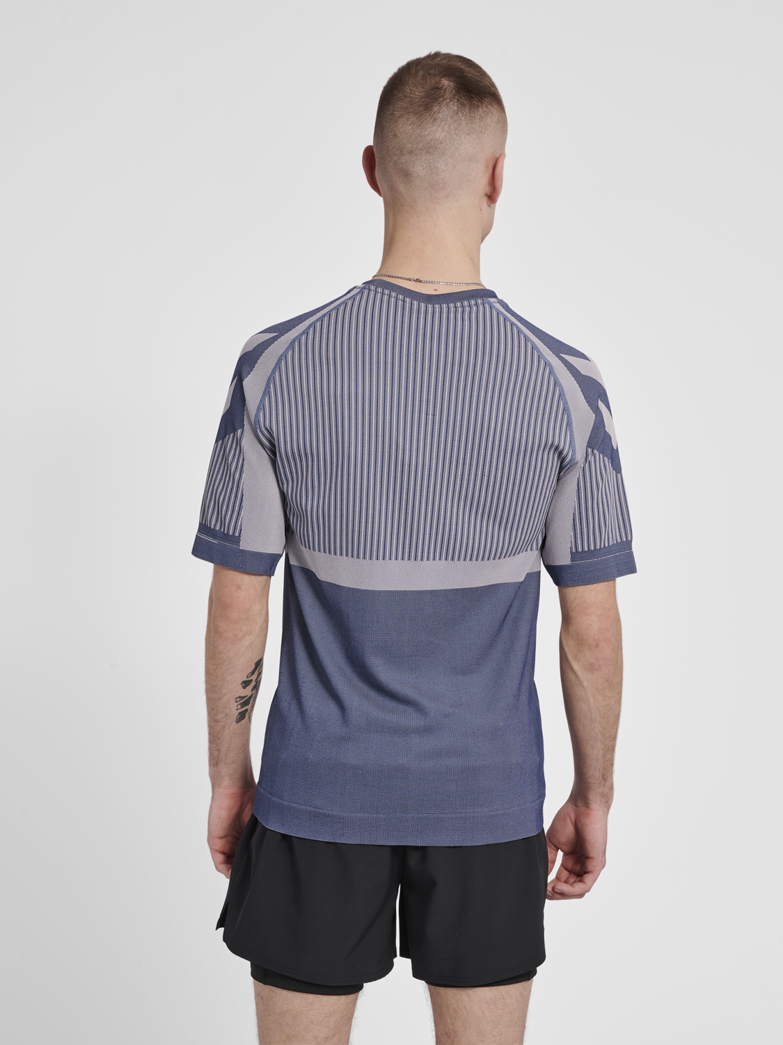 hmlMT UNIT SEAMLESS T-SHIRT