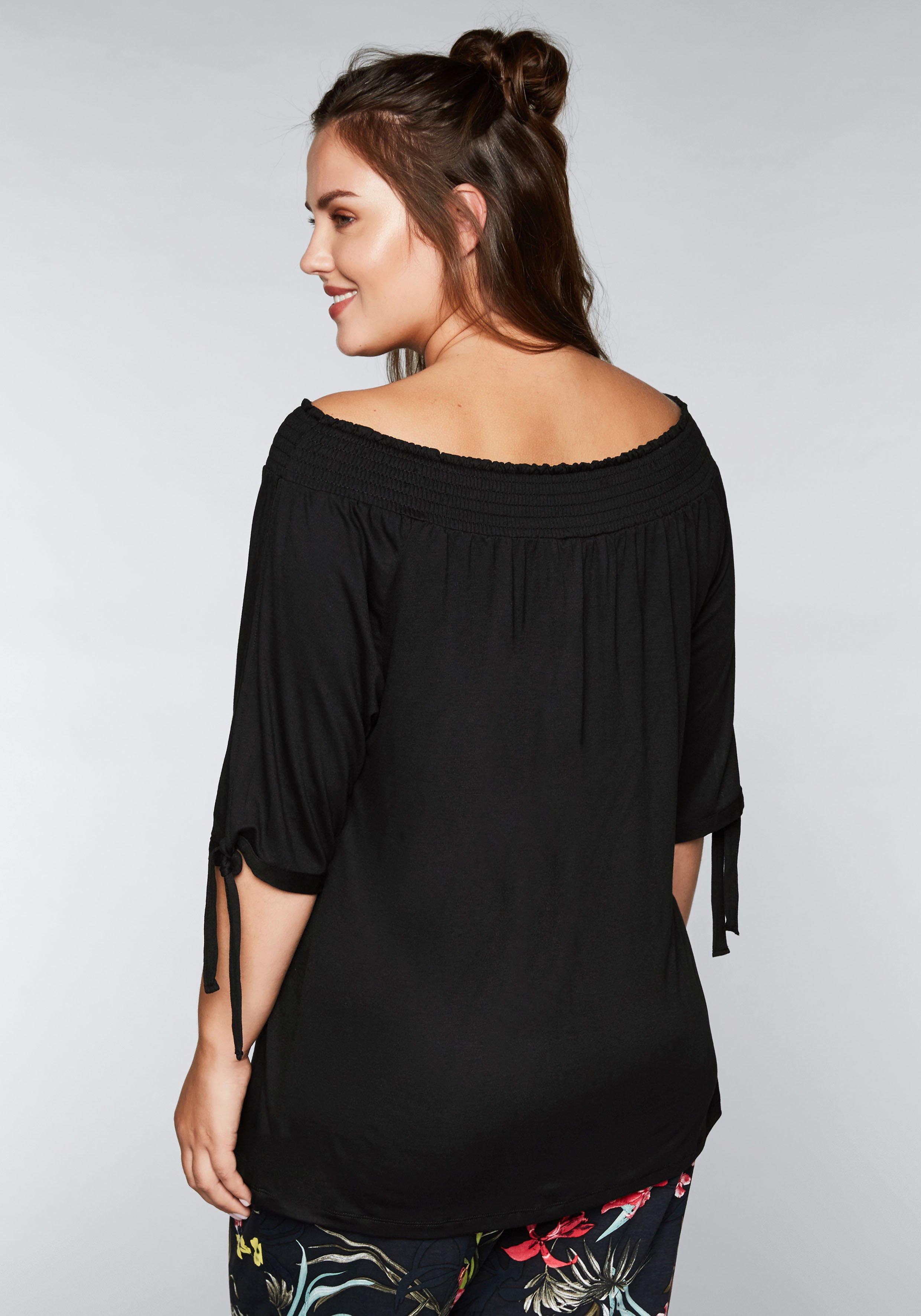 Carmenshirt mit Smokeinsatz und längerem Halbarm