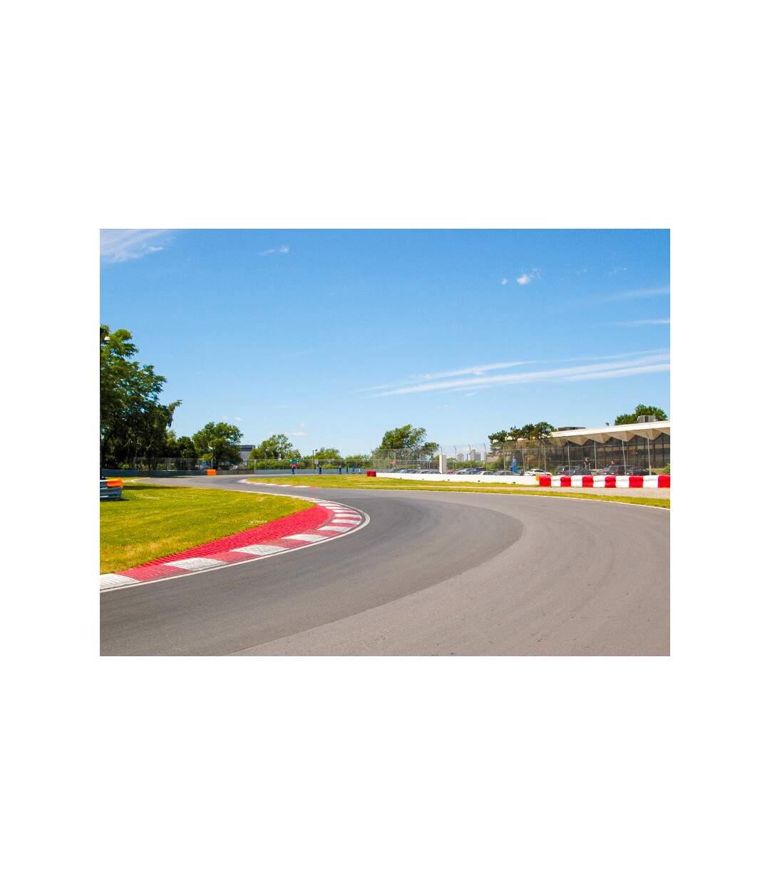 Jusqu'à 8 tours de conduite en Lamborghini sur circuit - SMARTBOX - Coffret Cadeau Sport & Aventure