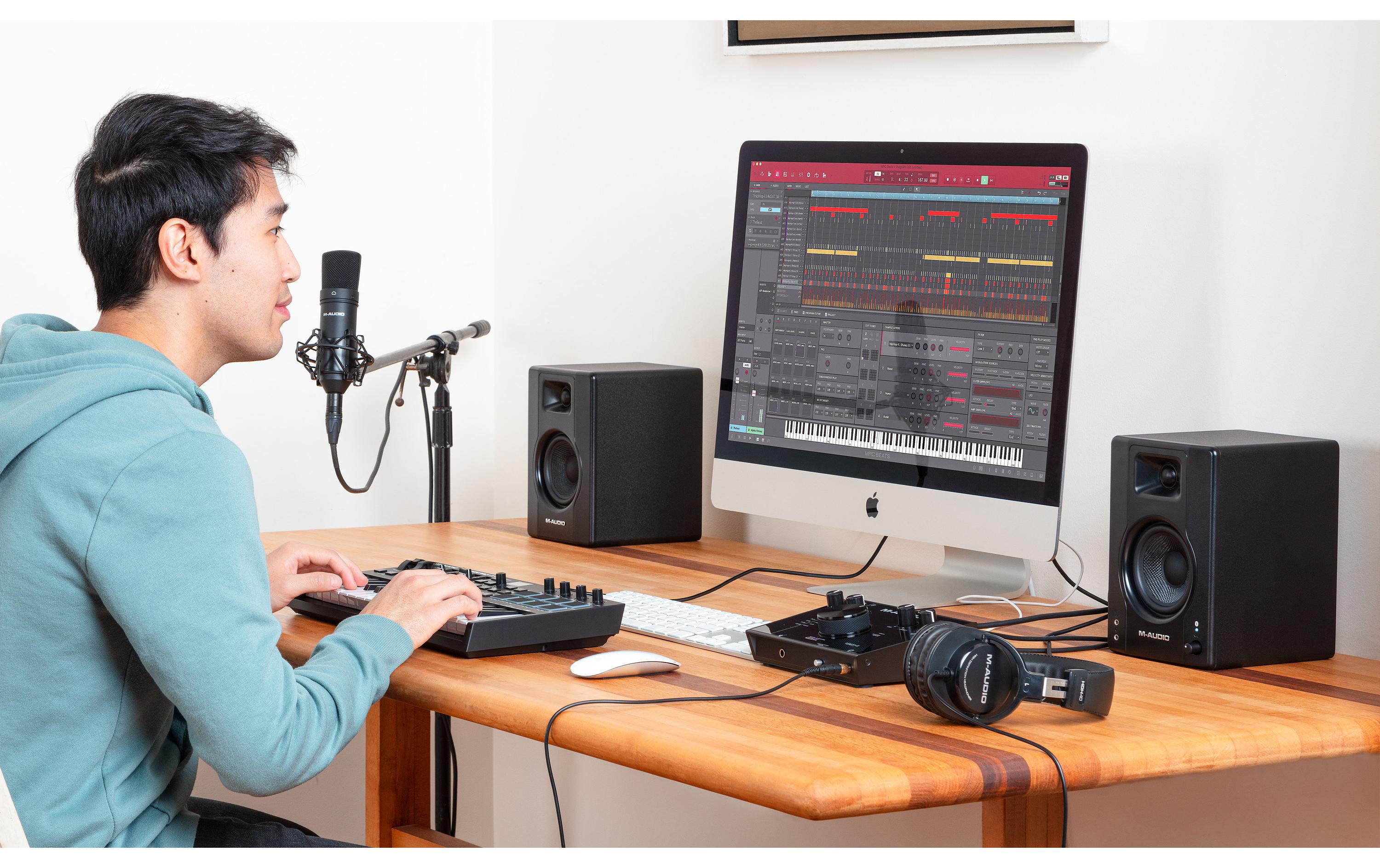 Studiomonitore BX3BT Schwarz<br>Bluetooth Multimedia-Referenzmonitore zum Streamen