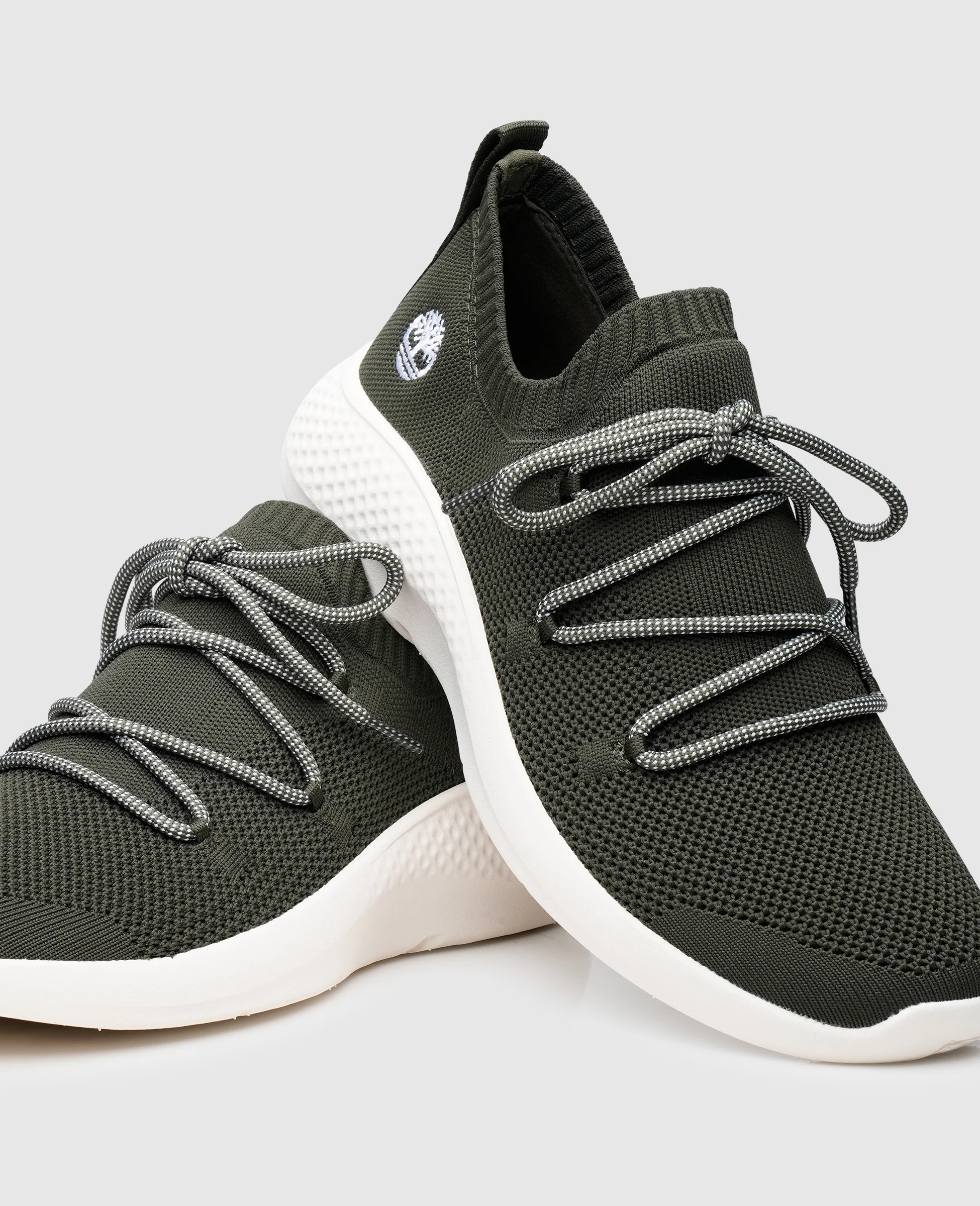Flyroam Go Knit Oxford