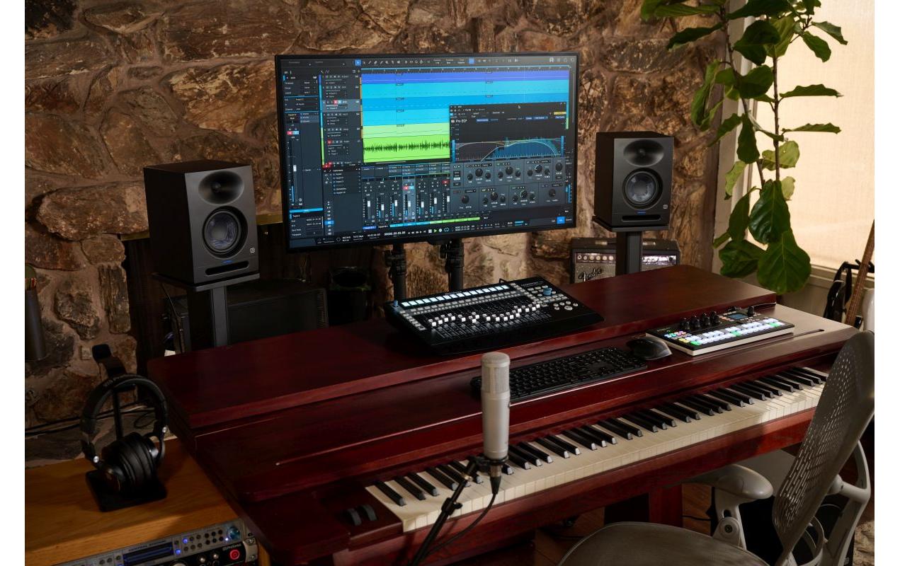 Studiomonitor Eris Studio 5 Schwarz<br>Aktive 5.25-Zoll 2-Wege-Studiomonitore mit EBM Wave Guide