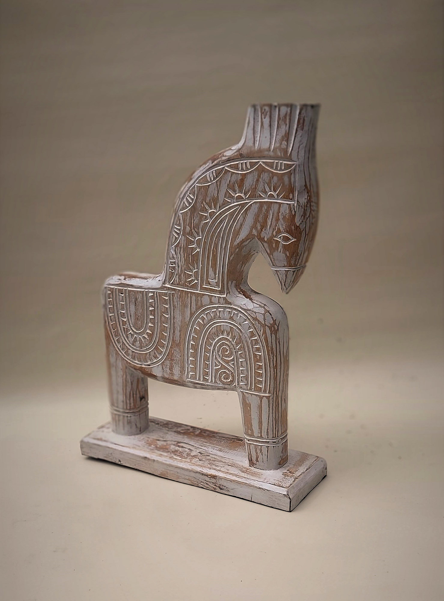 Toraja-Pferd aus Holz, H 40 cm, B 25 cm, L 9 cm von fischer's lagerhaus