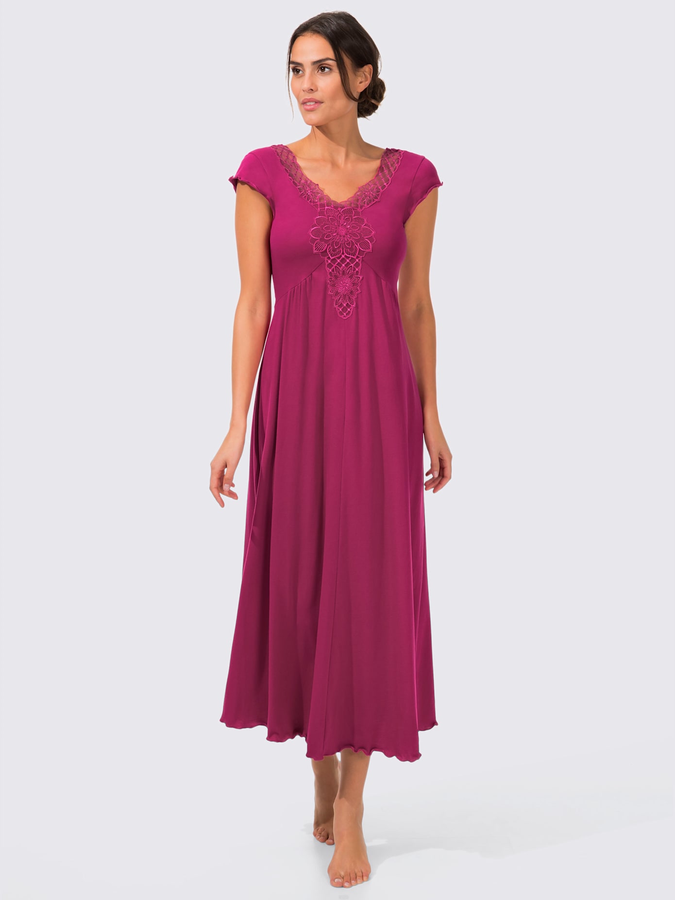 Chemise de nuit femme ornée qualité jersey fin