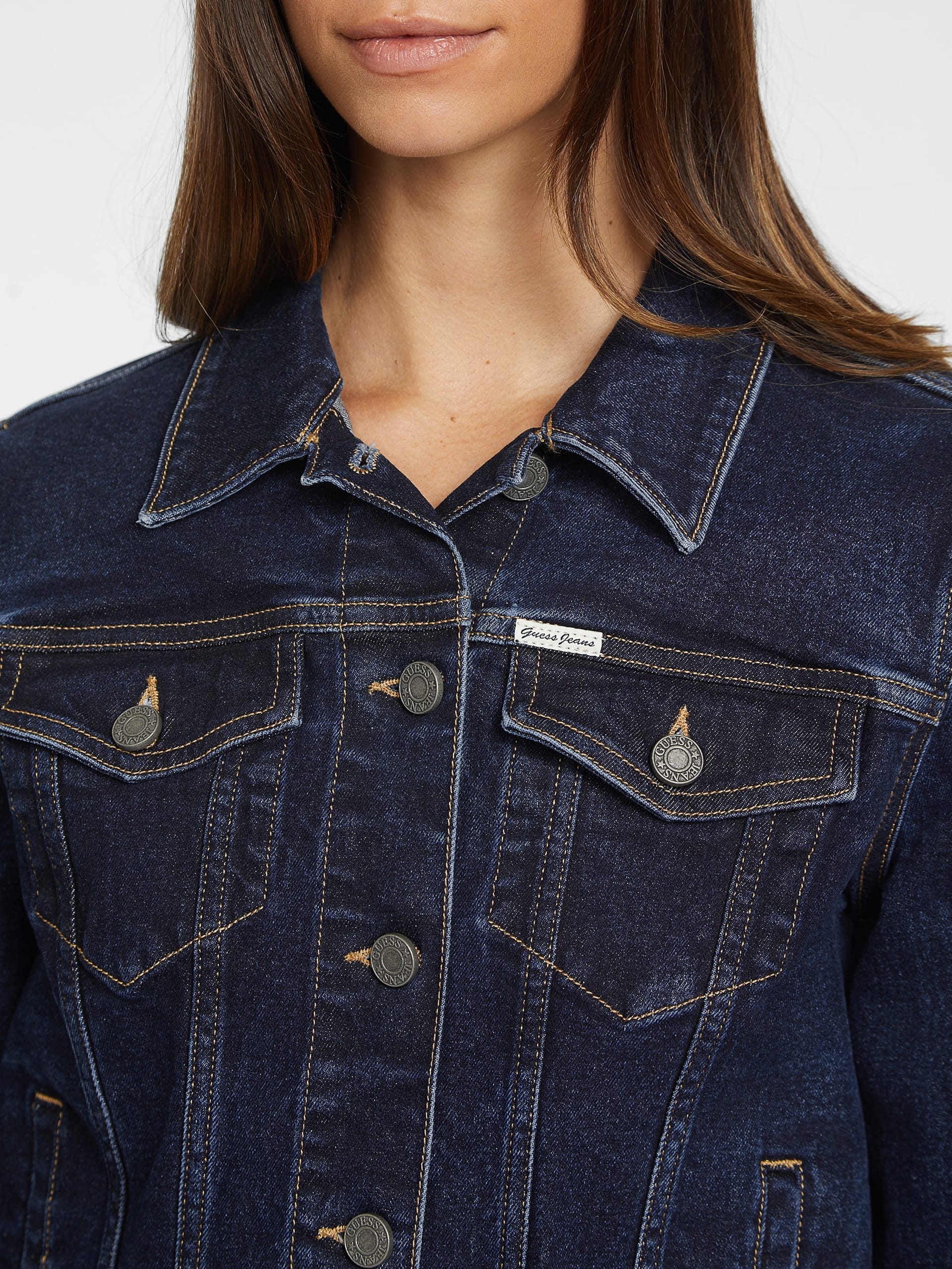 Jaqueta jeans slim estilo trucker