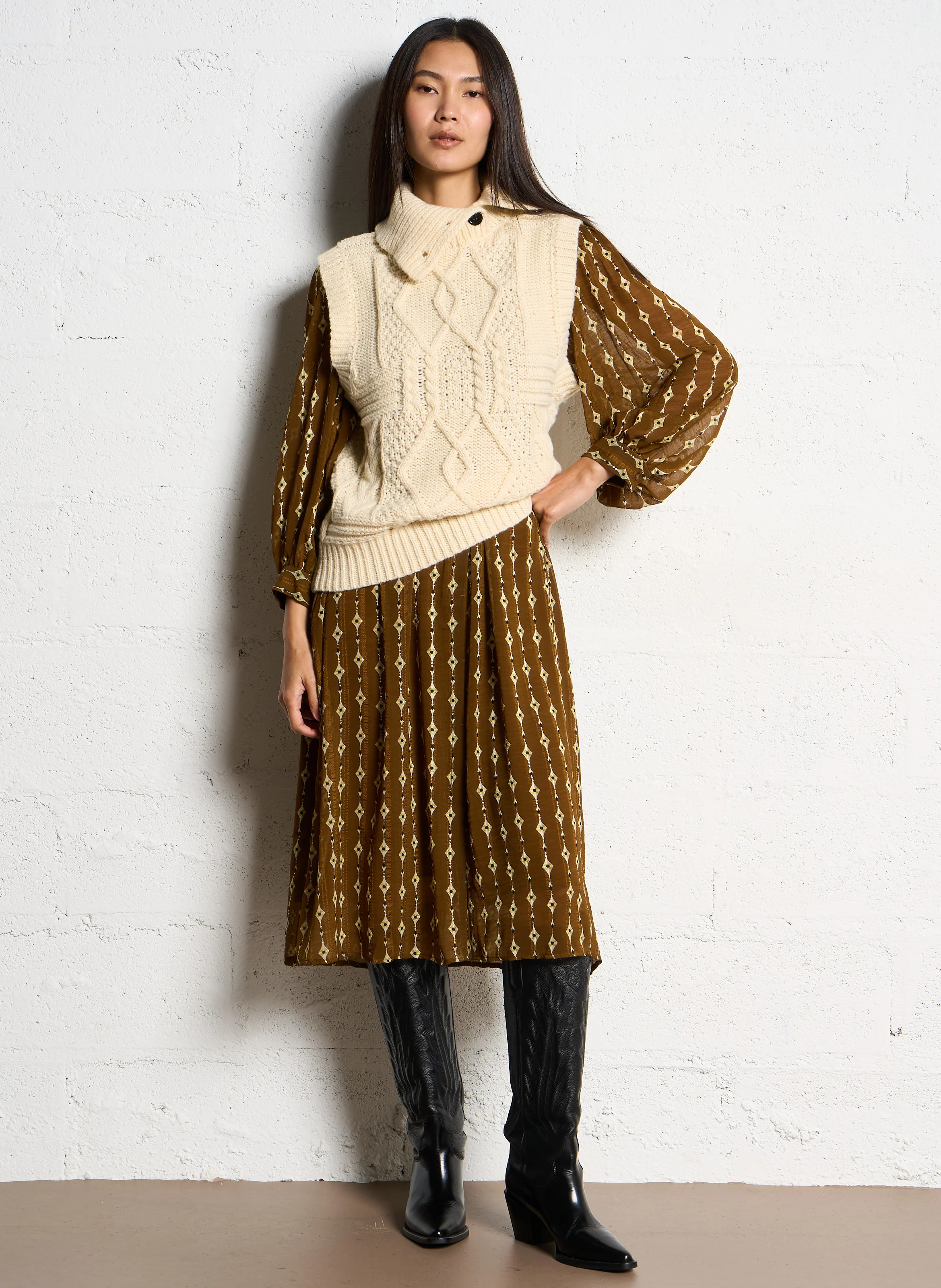 Robe longue col V imprimée | Marron