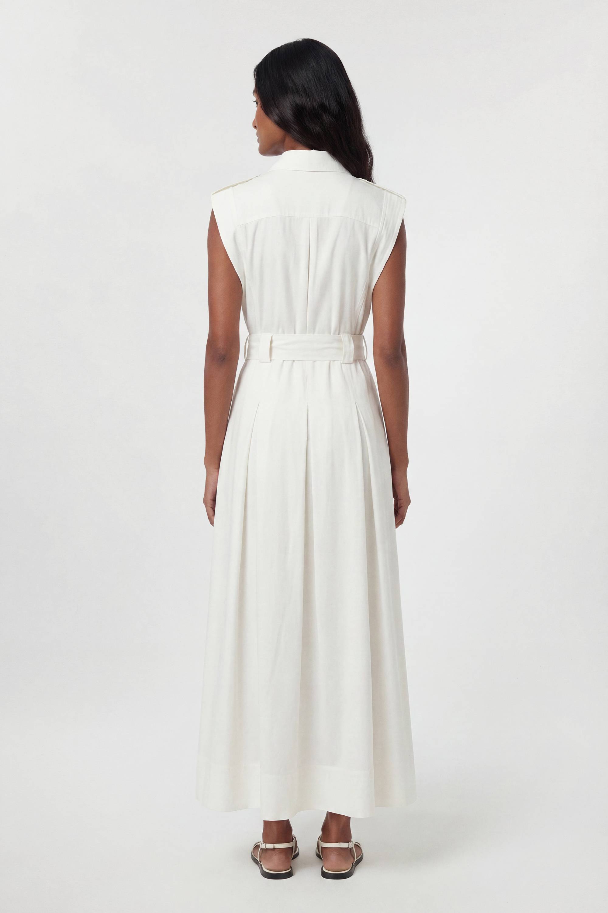 KarenMillen Robe Maxi Tissée Ceinturée En Viscose Lin Premium Avec Détail De Quincaillerie Dorée