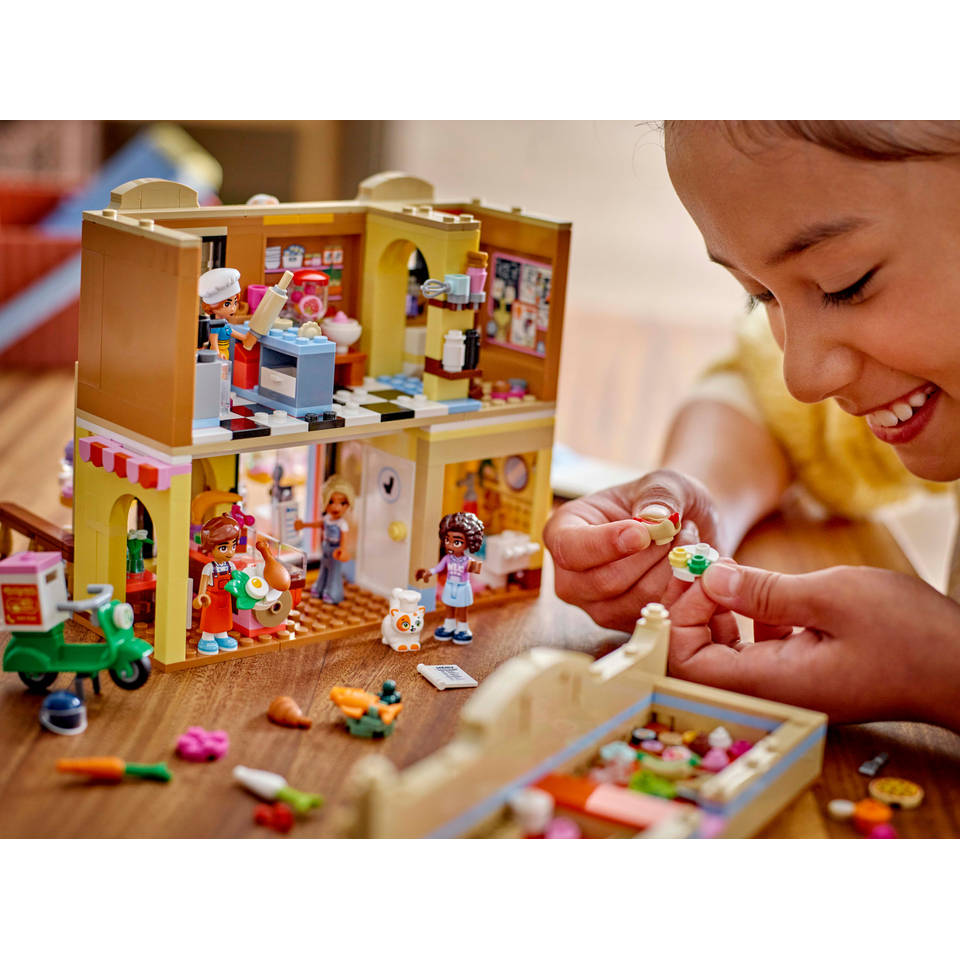 LEGO Friends restaurant en kookschool 42655