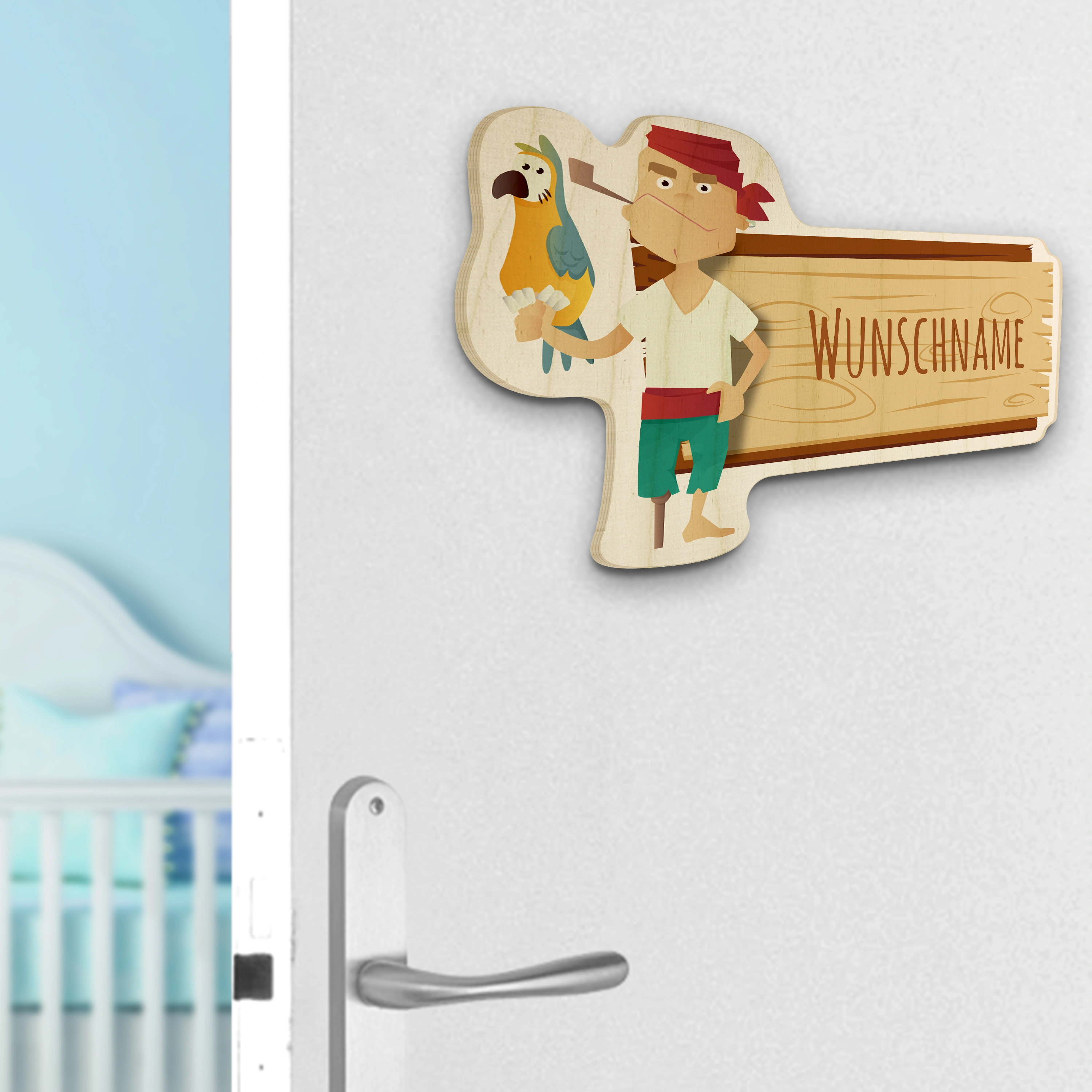 Personalisiertes Holz-Türschild mit Namen (Motiv: Pirat)
