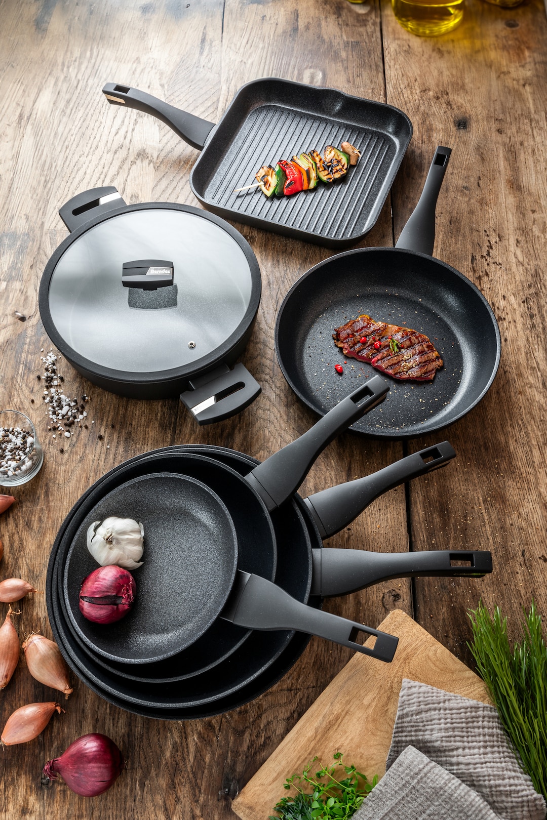 Berndes Pfanne ALLROUNDER-BALANCE® 30 cm Alu schwarz