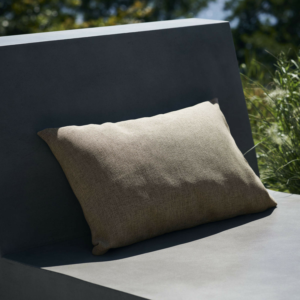 Coussin pour fauteuil avec garnissage fine camel