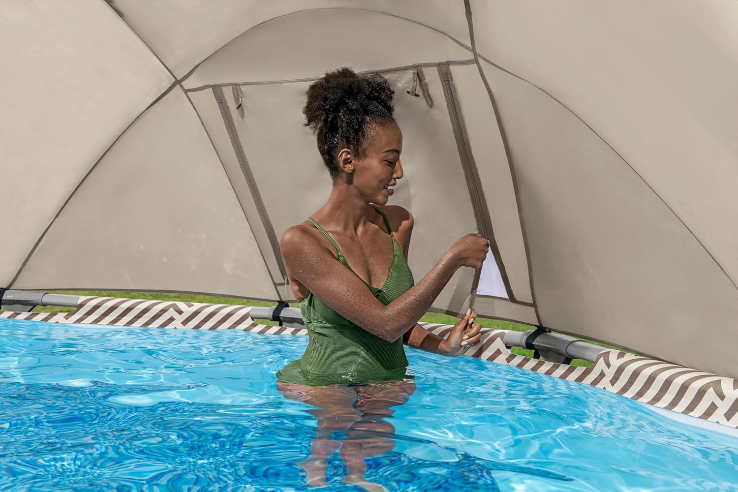 Bestway Steel Pro MAX Frame Pool Komplett-Set mit Filterpumpe Ø 396 x 107 cm, Op Art-Design, rund