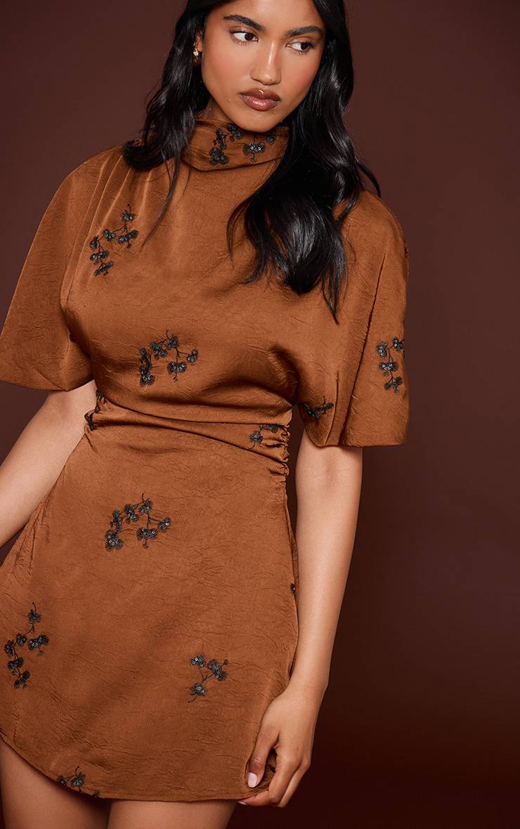 Marron Robe Mini En Satin Brodée
