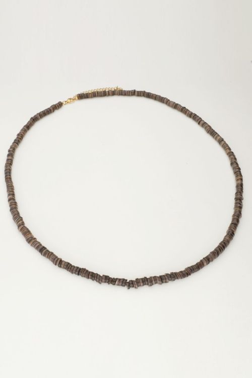 Equal ketting met zwarte platte kralen