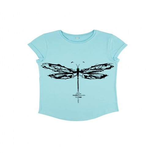 Camiseta feminina de manga curta com estampa de libélula turquesa, em algodão orgânico, com totem animal.