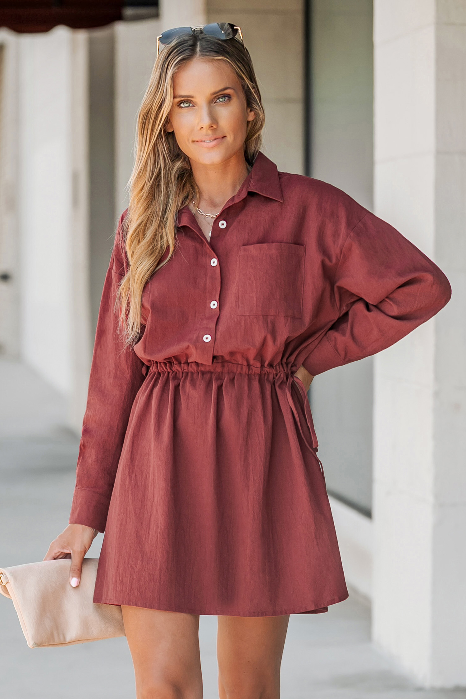 Robe chemise mini en pur coton à boutons sur le devant