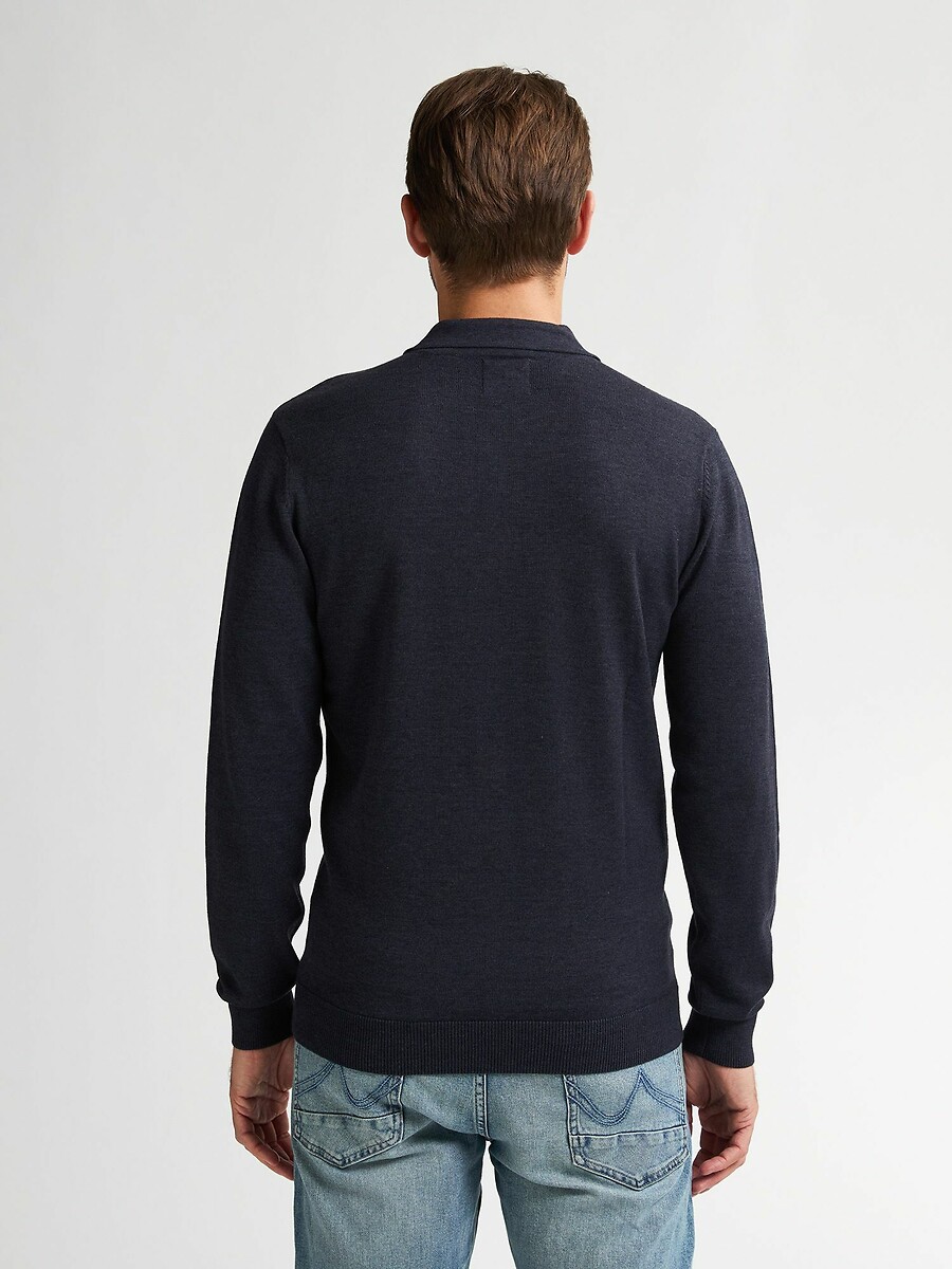 INDÚSTRIAS PETROLÍFERAS<br>Moletom com gola polo