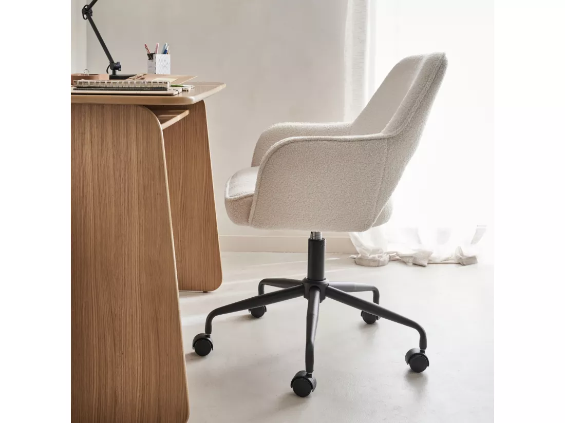 Chaise de bureau à roulettes bouclettes blanche. Jim. L 60 x P 62 x H 89 / 99cm.