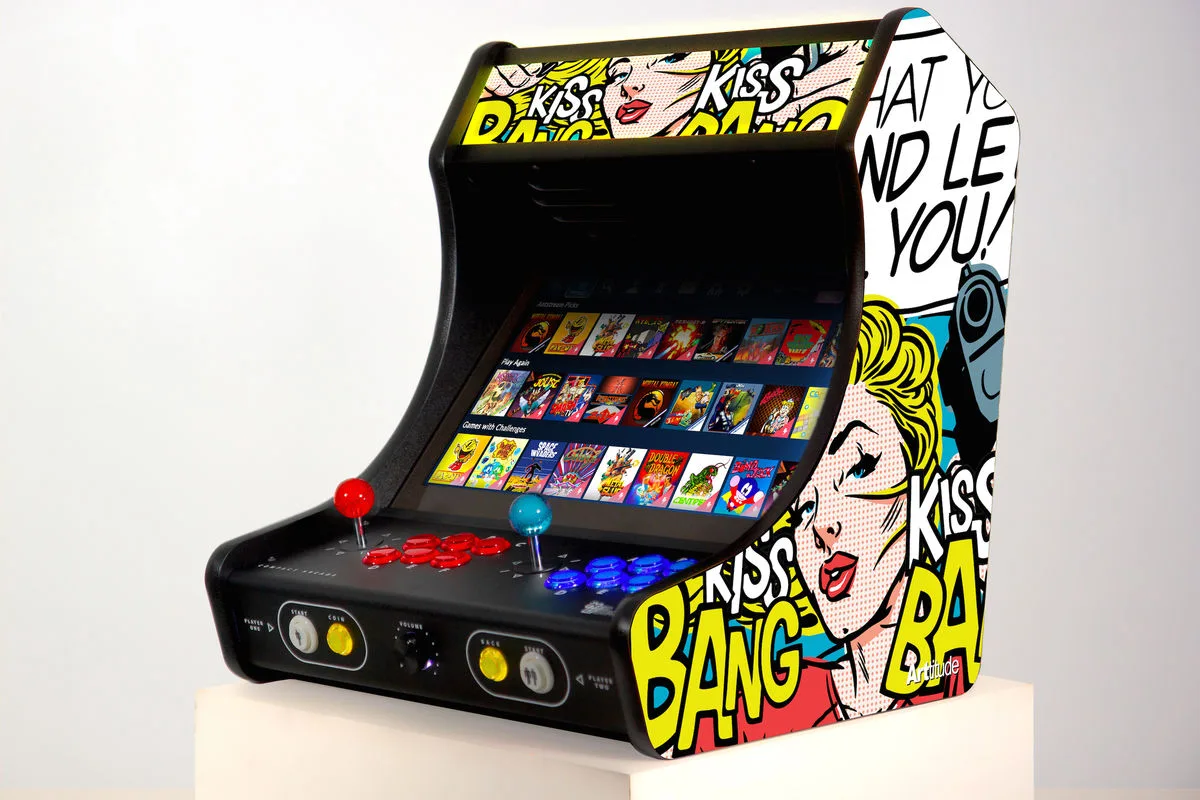 Compact Arcade Family - Kiss Kiss Bang Bang by Butcher Billy Bornes d'arcade