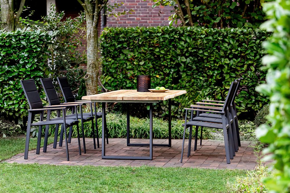 Gartentisch SOLID