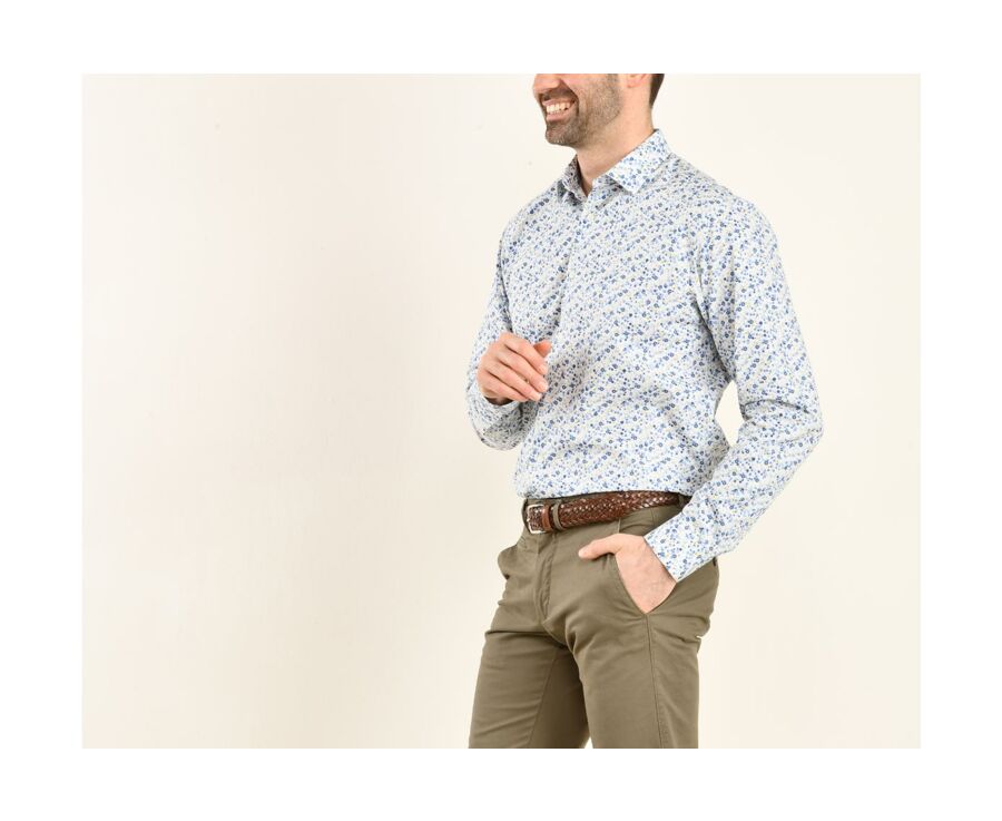 Chemise coton blanche imprimée fleurs bleues et beiges - THÉANDRE