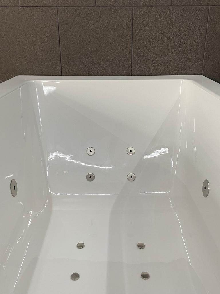 Lambini Designs Cube bubbelbad 180x80cm elektronisch 6 4 2 hydrojets en 12 aerojets RVS