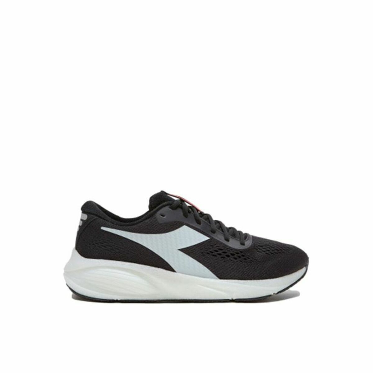 Tênis esportivo Diadora Freccia