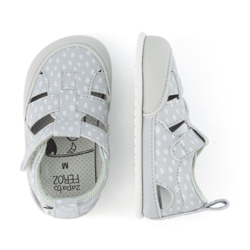 Zapato feroz Zapato Feroz Féroces Irta Ulises Gris