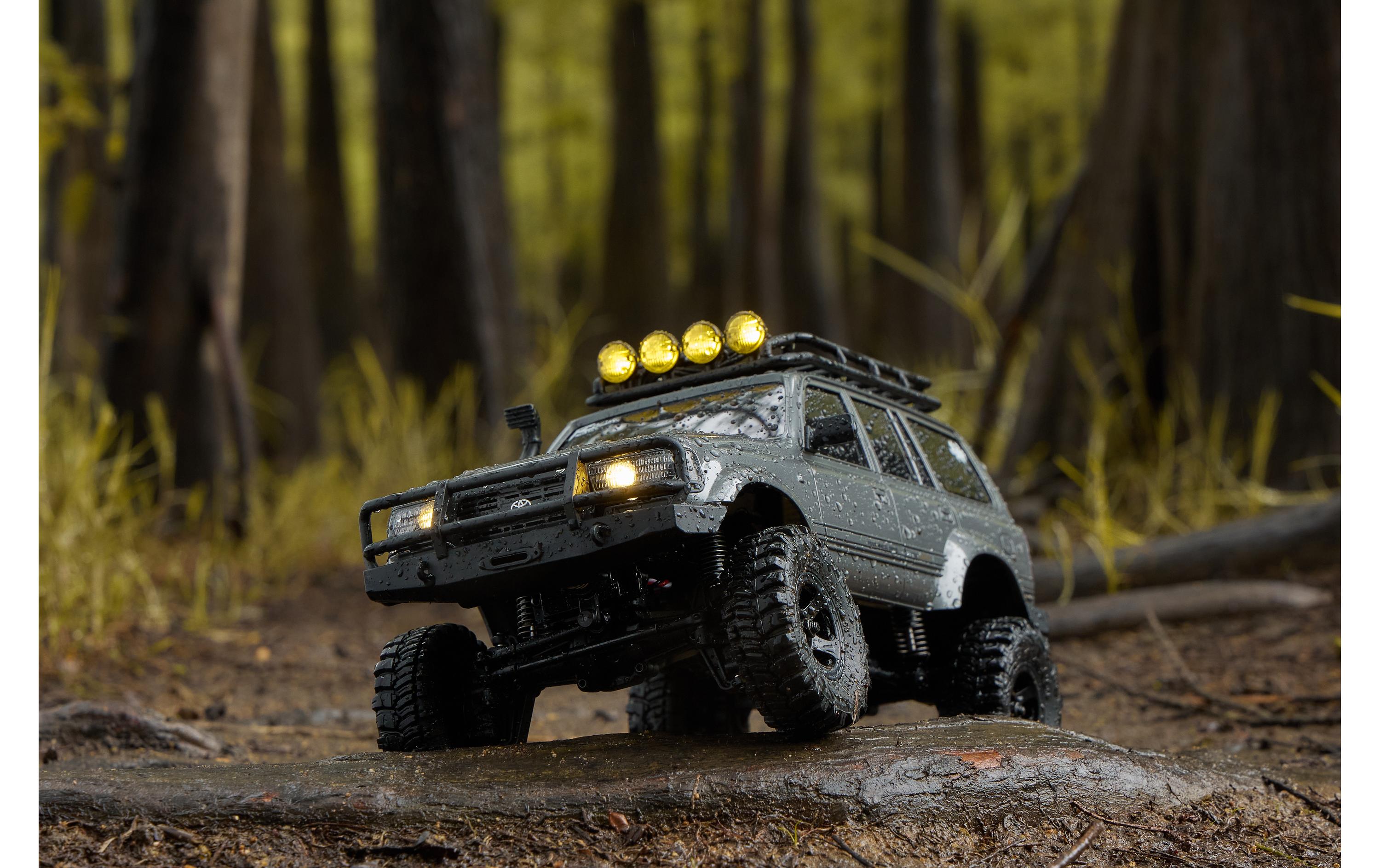 Scale Crawler FCX18 Toyota LC80 Grau, RTR, 1:18<br>Mini Rock Crawler mit detaillierter Toyota Landcruiser Karosserie und 2-Gang Getriebe