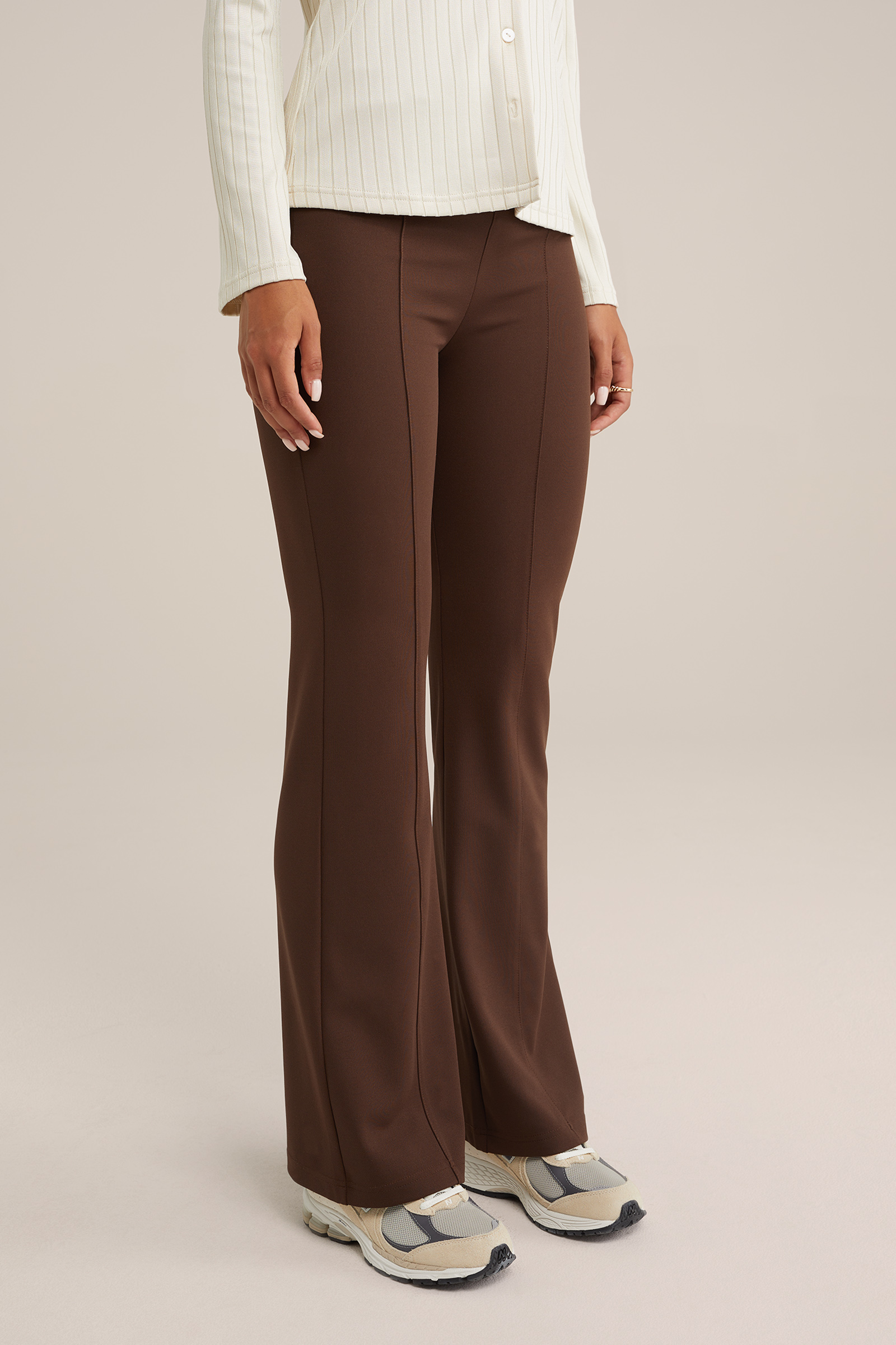 flared jersey broek WE Fashion Donkerbruin
