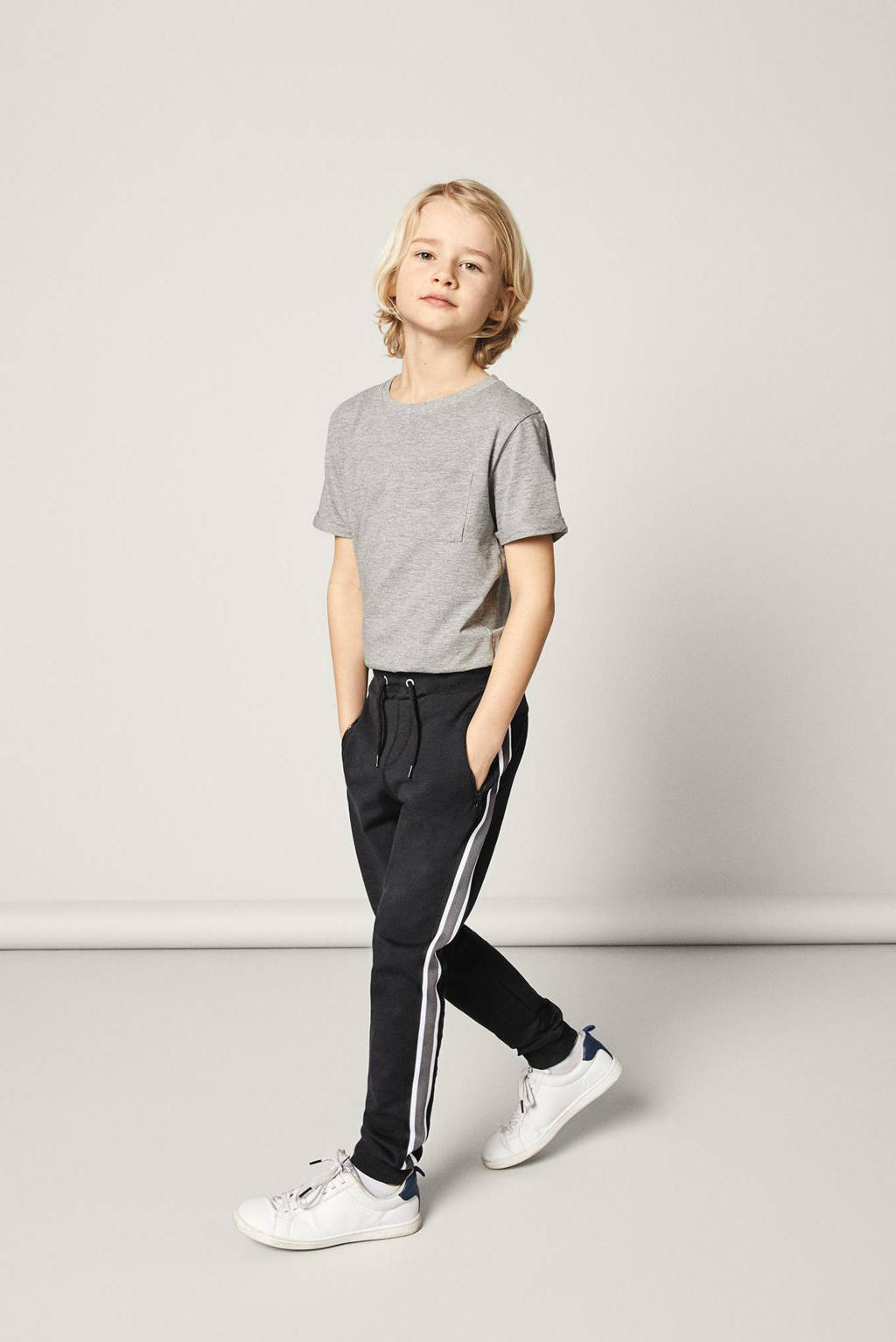 NAME IT joggingbroek NKMHONK met zijstreep zwart