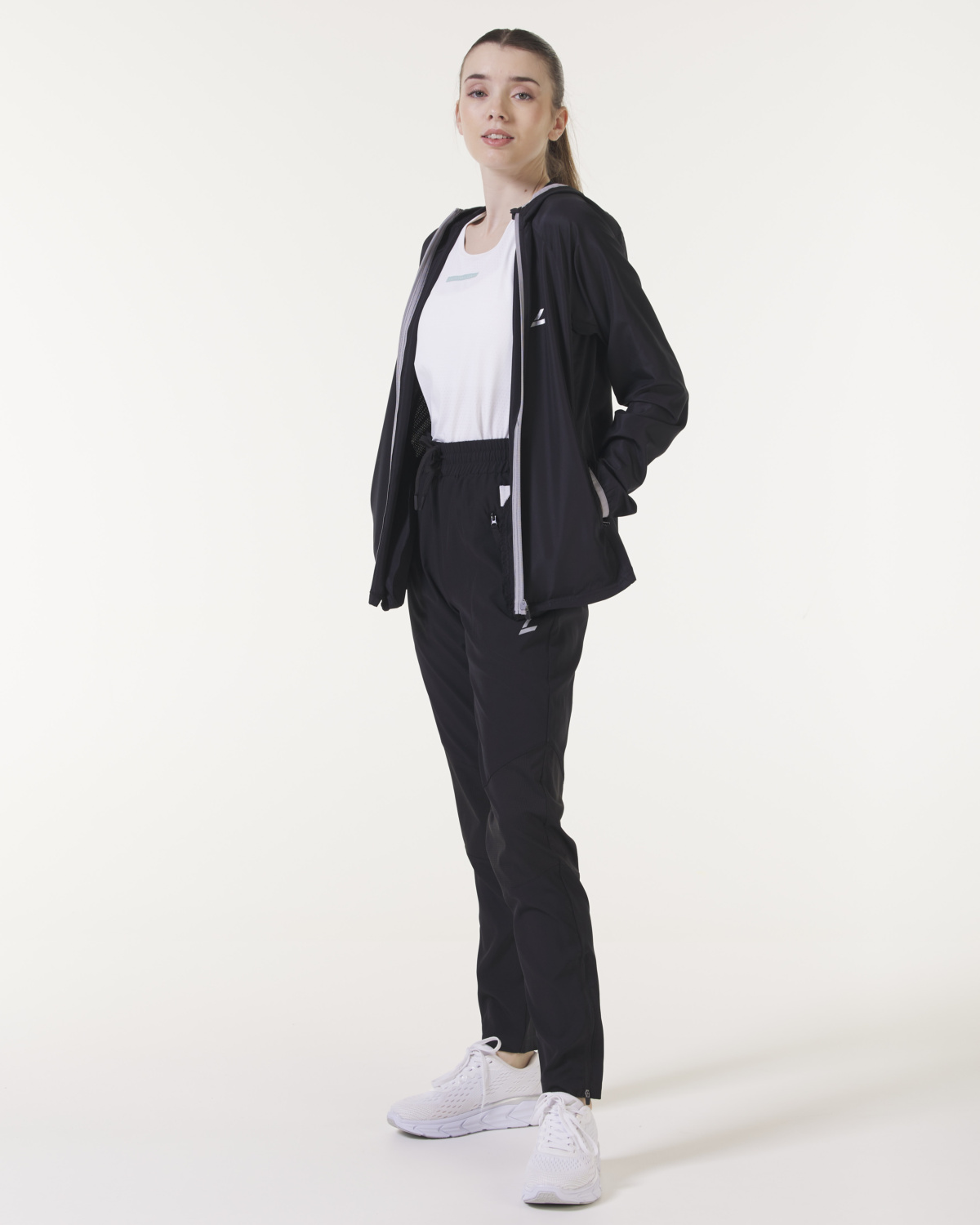LEVITY Trail Packable Lightweight Jacket Black
