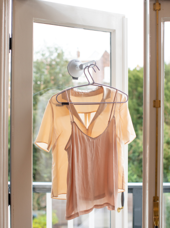 Inklapbare kledinghaak met zuignap. - Light Grey