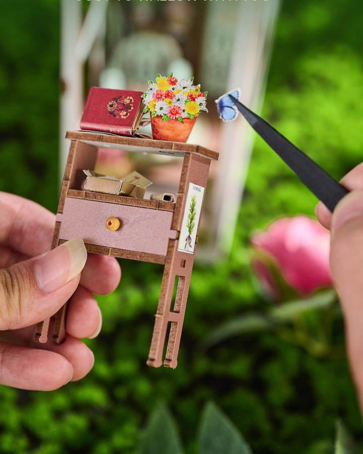 (104-tlg. Set) 24x8cm Holz Bücher Nische Modell Bausatz DIY Miniatur Haus mit Licht Home Deko Buchstütze für Erwachsene - Gartenhaus