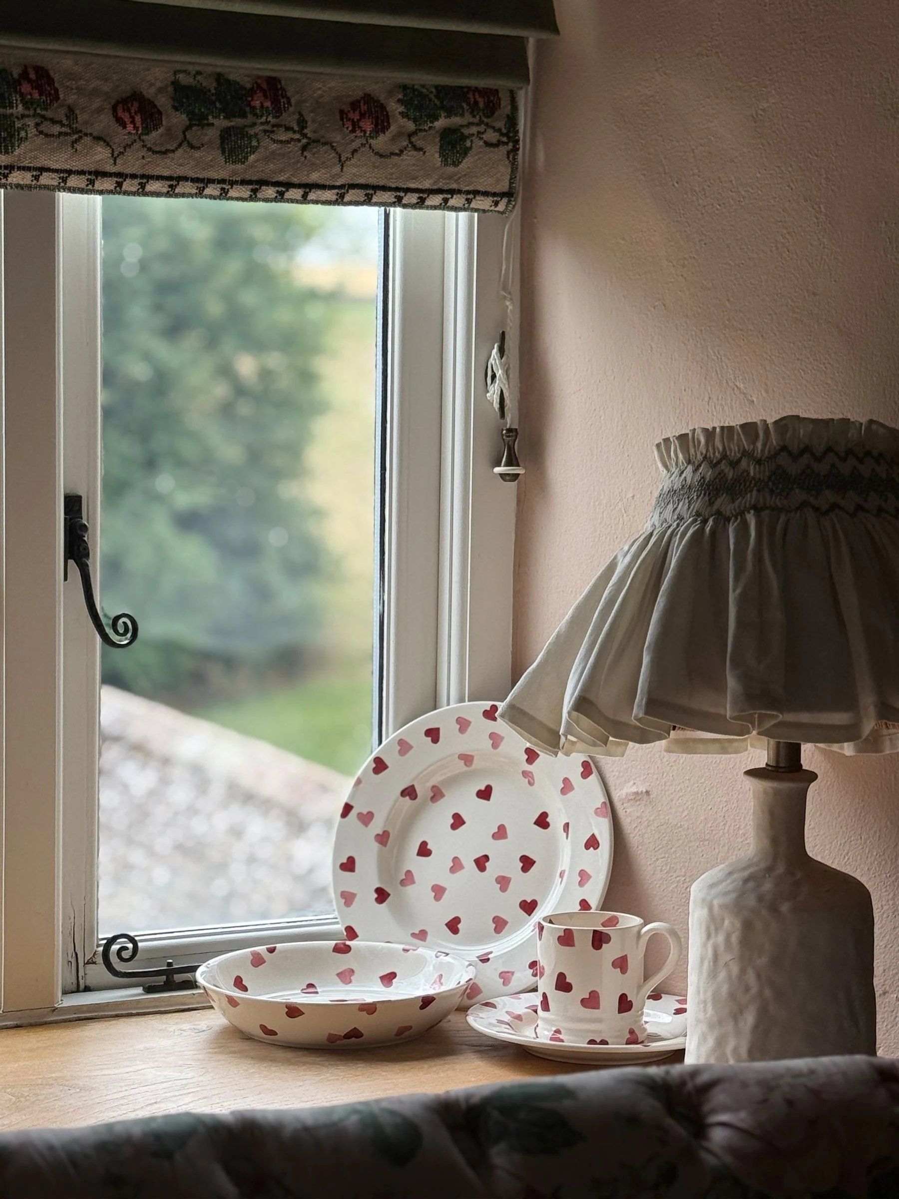 Emma Bridgewater Pink Hearts 10 1/2 Inch Dinner Plate