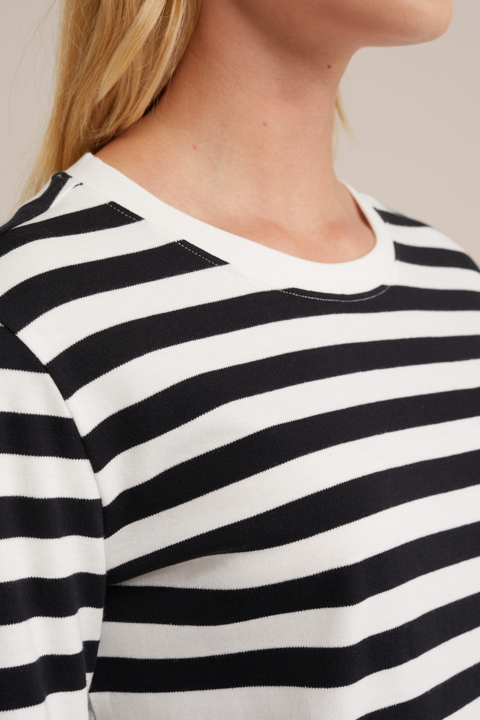 T-shirt met dessin WE Fashion Zwart
