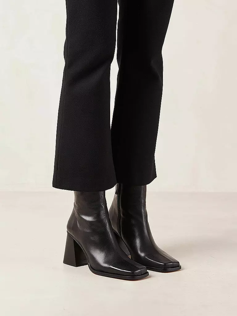 ALOHAS Stiefelette SOUTH schwarz