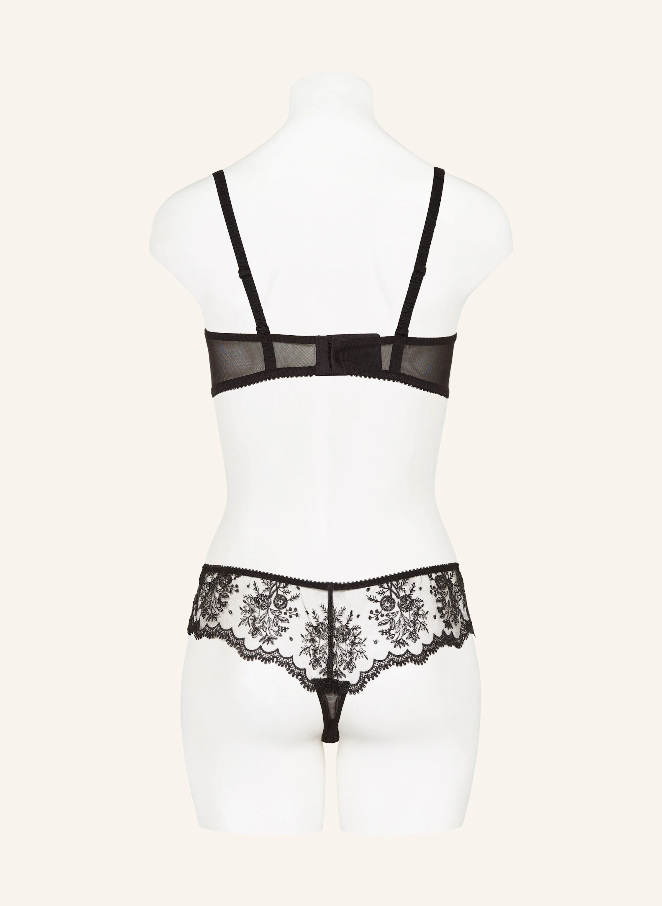 SIMONE PÉRÈLE String INTRIGUE