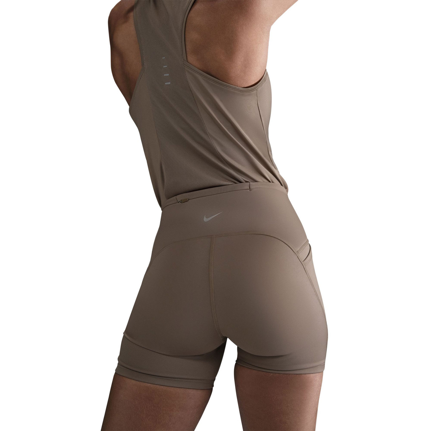 Nike Dri-FIT Swift High-Rise 4'' Short Dames