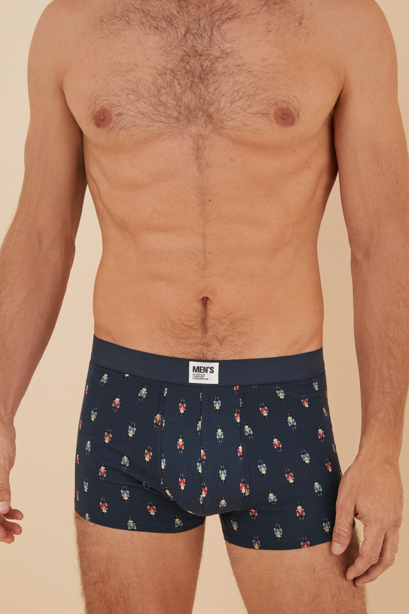 Pacote com 2 cuecas boxer azuis com estampa de quebra-nozes.