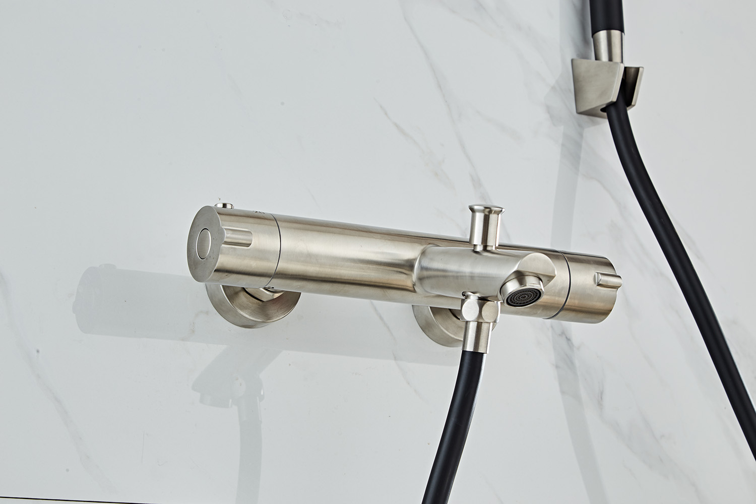 Saniclear Exclusive Pro 304-RVS thermostatische badkraan met handdouche