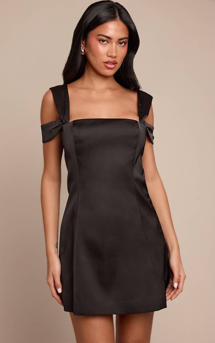 Noir Robe Droite Satinée À Bretelles